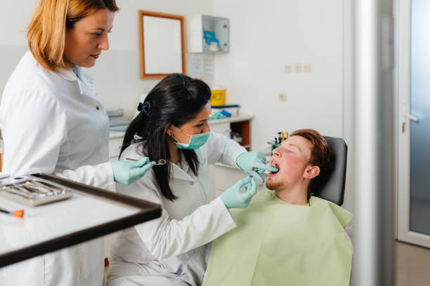 Best Emergency Broken Tooth Repair in Little Walnut Village, NM